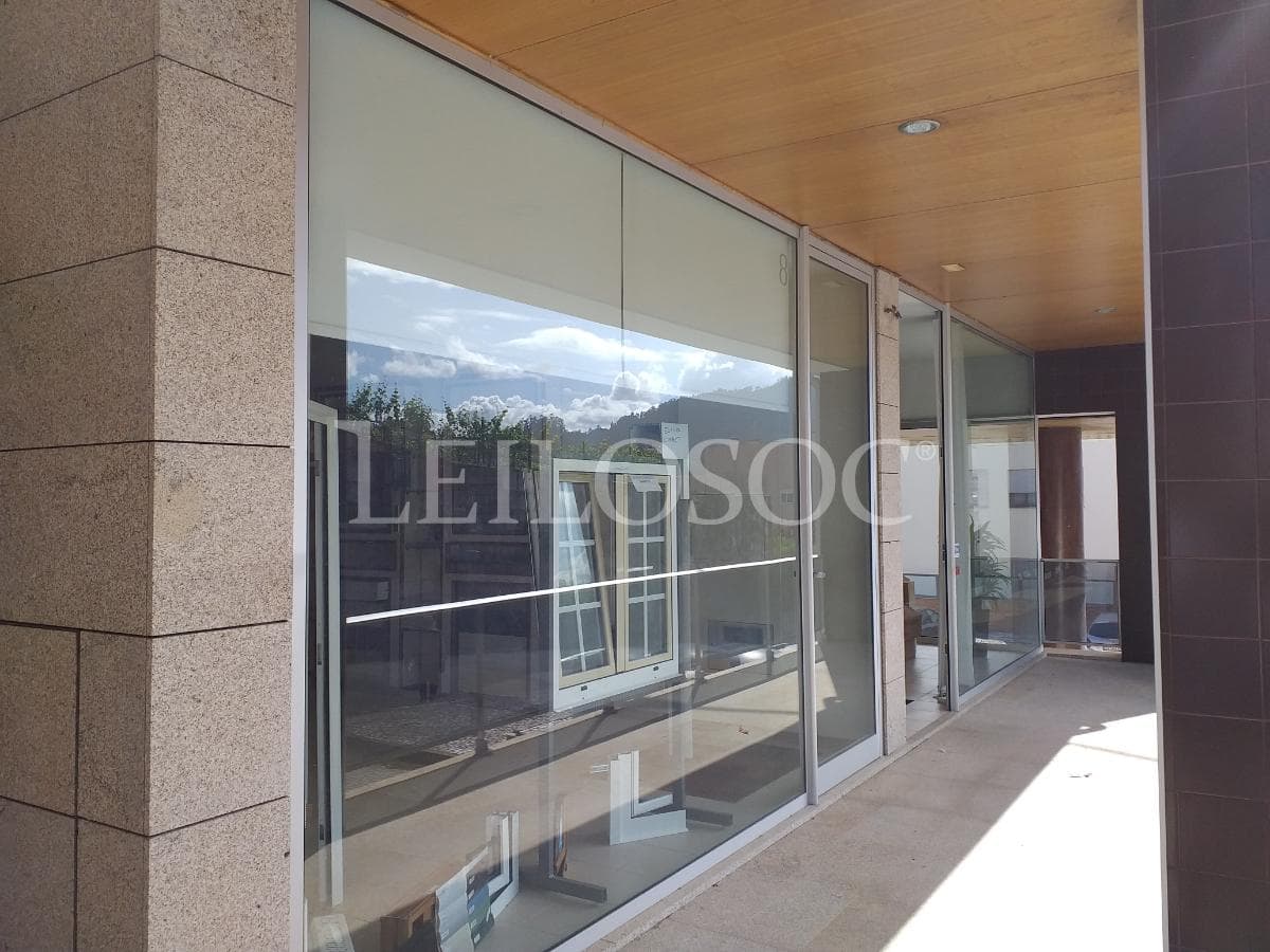 Loja + Lugar de Garagem · Arcos de Valdevez — image 4