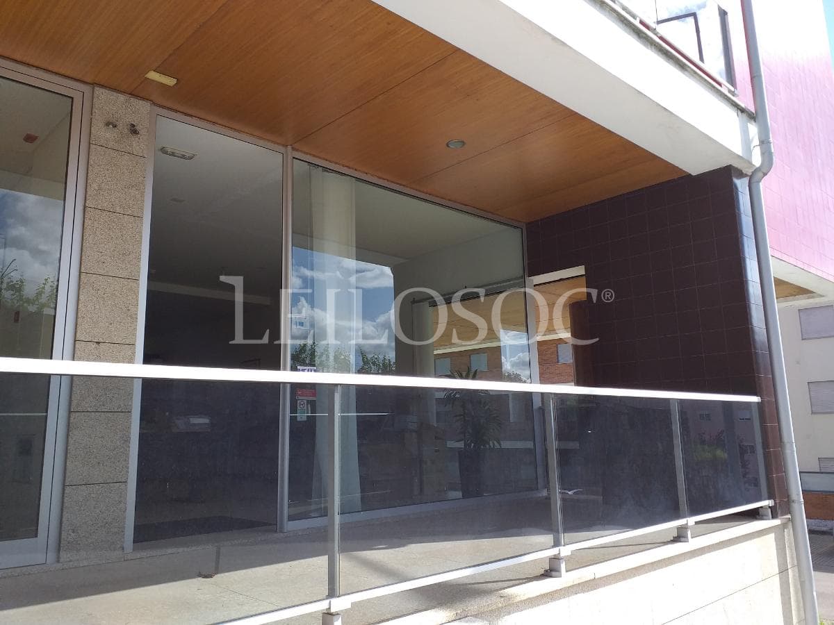 Loja + Lugar de Garagem · Arcos de Valdevez — image 3