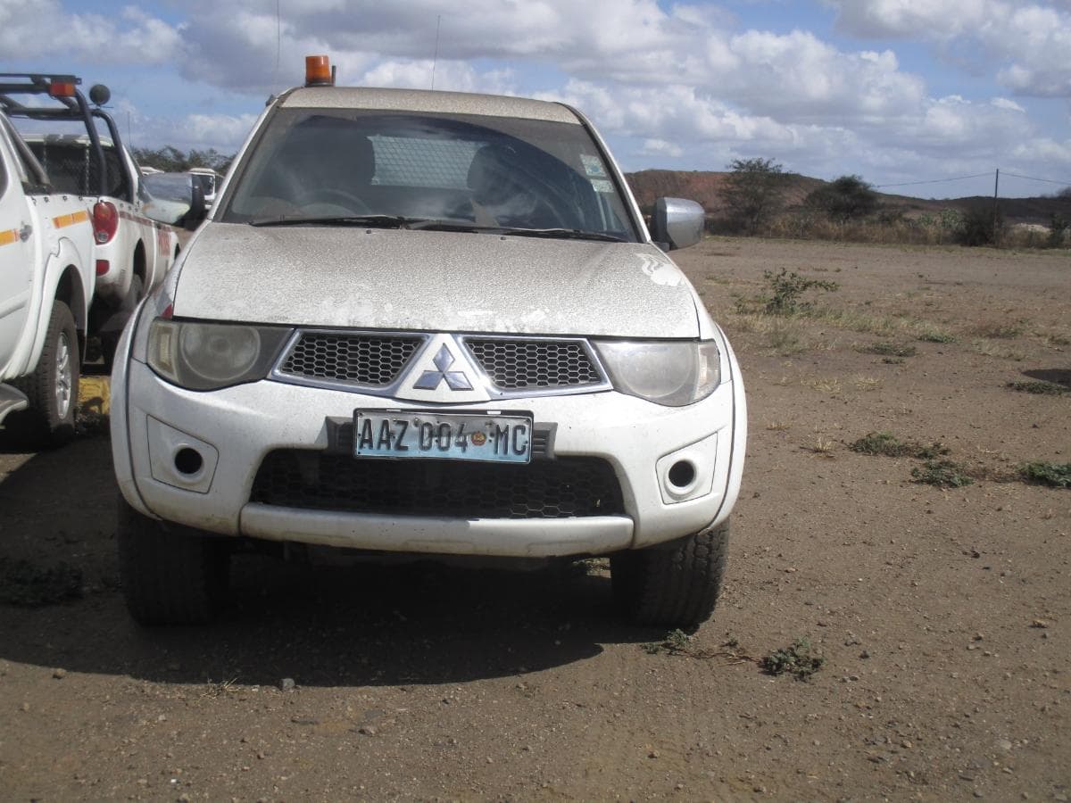 Mitsubishi L200 · — image 1