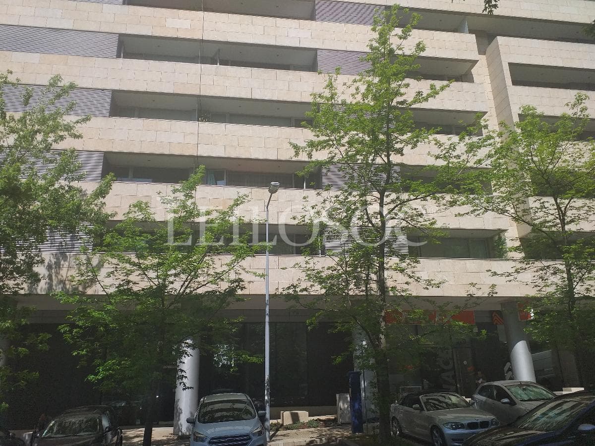 Place de parking · Porto — image 2