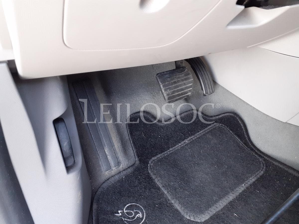 Renault Zoe Elétrico · Ano 2013 — imagen 8