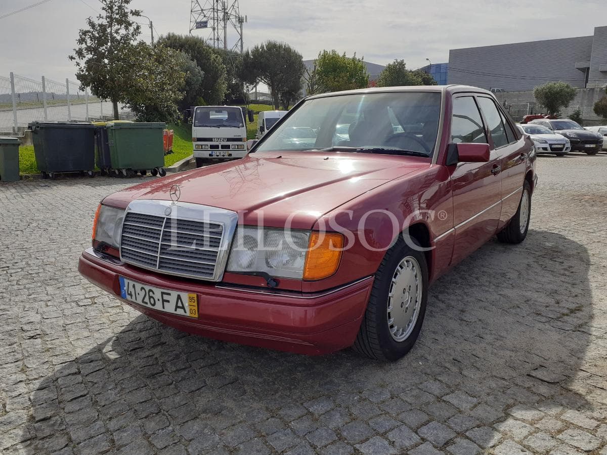 Mercedes-Benz 300 E 24 V · Ano 1995 — image 3
