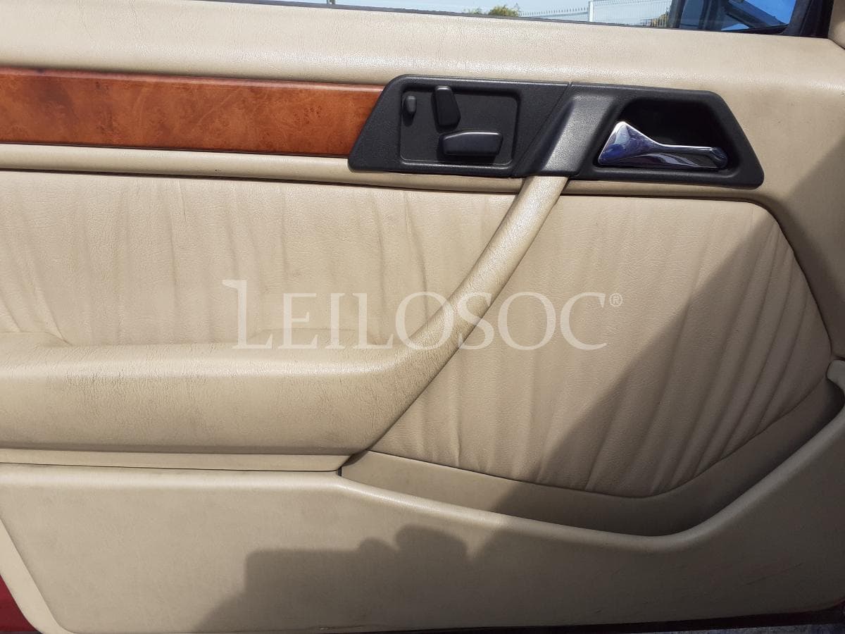 Mercedes-Benz 300 E 24 V · Ano 1995 — image 9