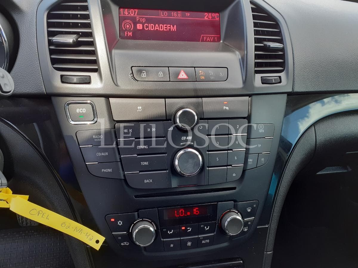 Opel Insígnia 2.0 CDTI · Ano 2012 — image 14
