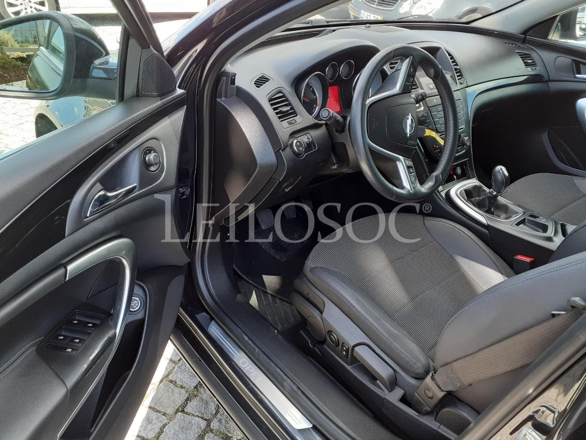 Opel Insígnia 2.0 CDTI · Ano 2012 — image 7