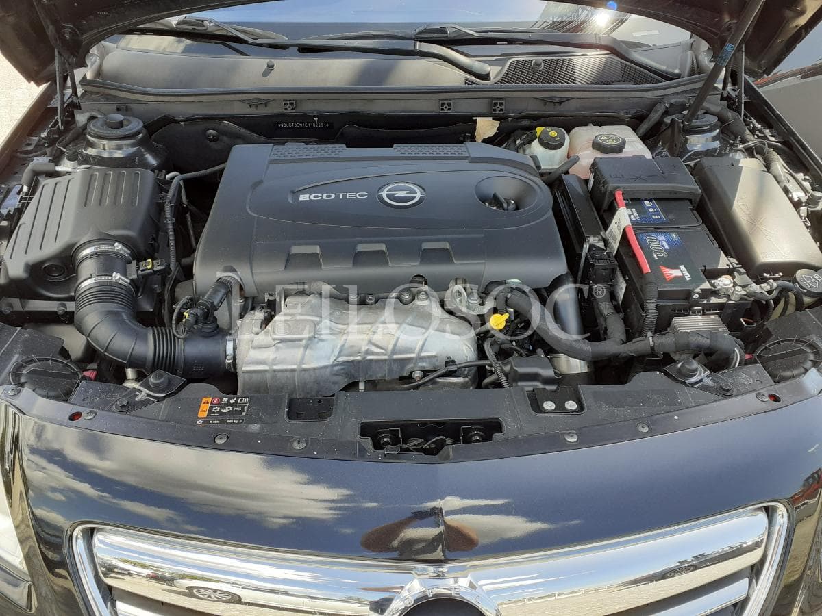 Opel Insígnia 2.0 CDTI · Ano 2012 — image 18