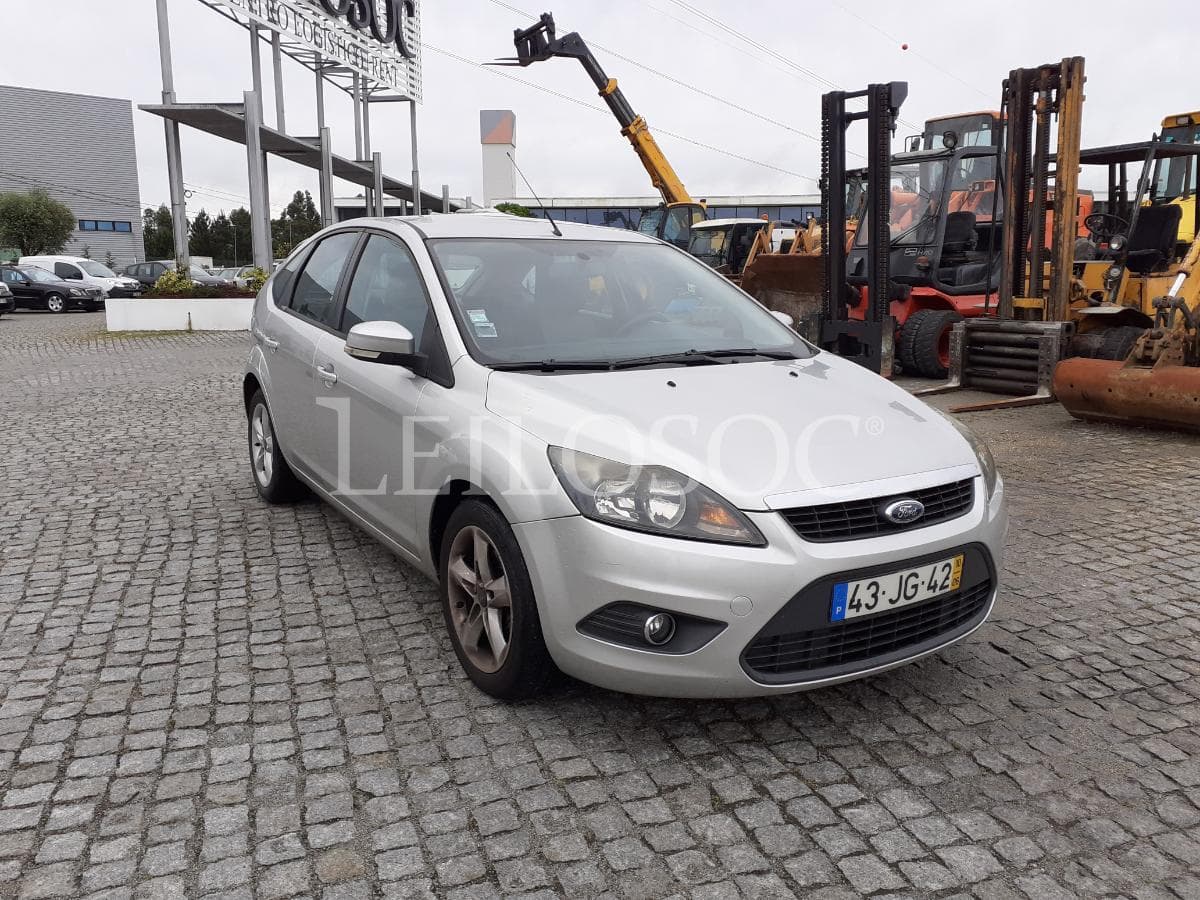 Ford Focus 1.6 TDCI · Ano 2010 — image 1