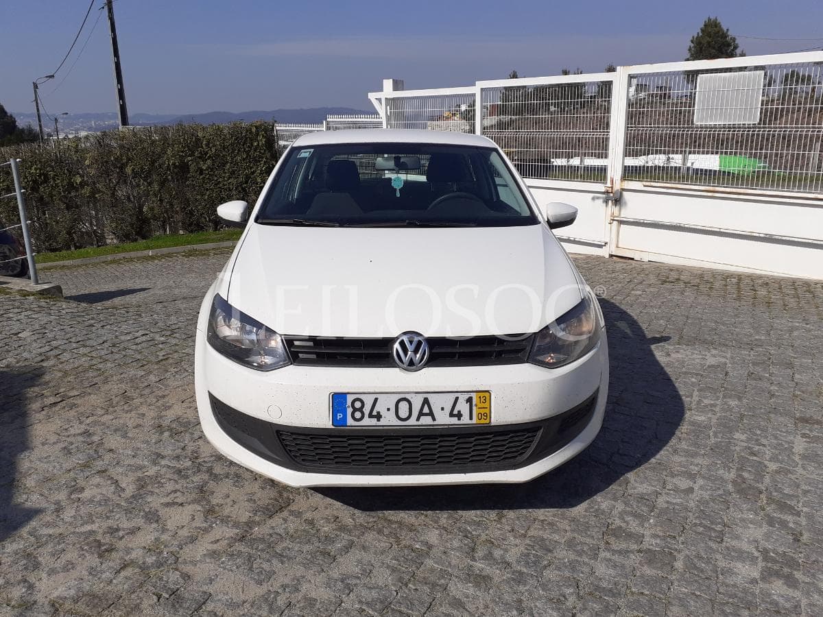 Volkswagen Polo 1.2 TDI · Ano 2013 — image 2