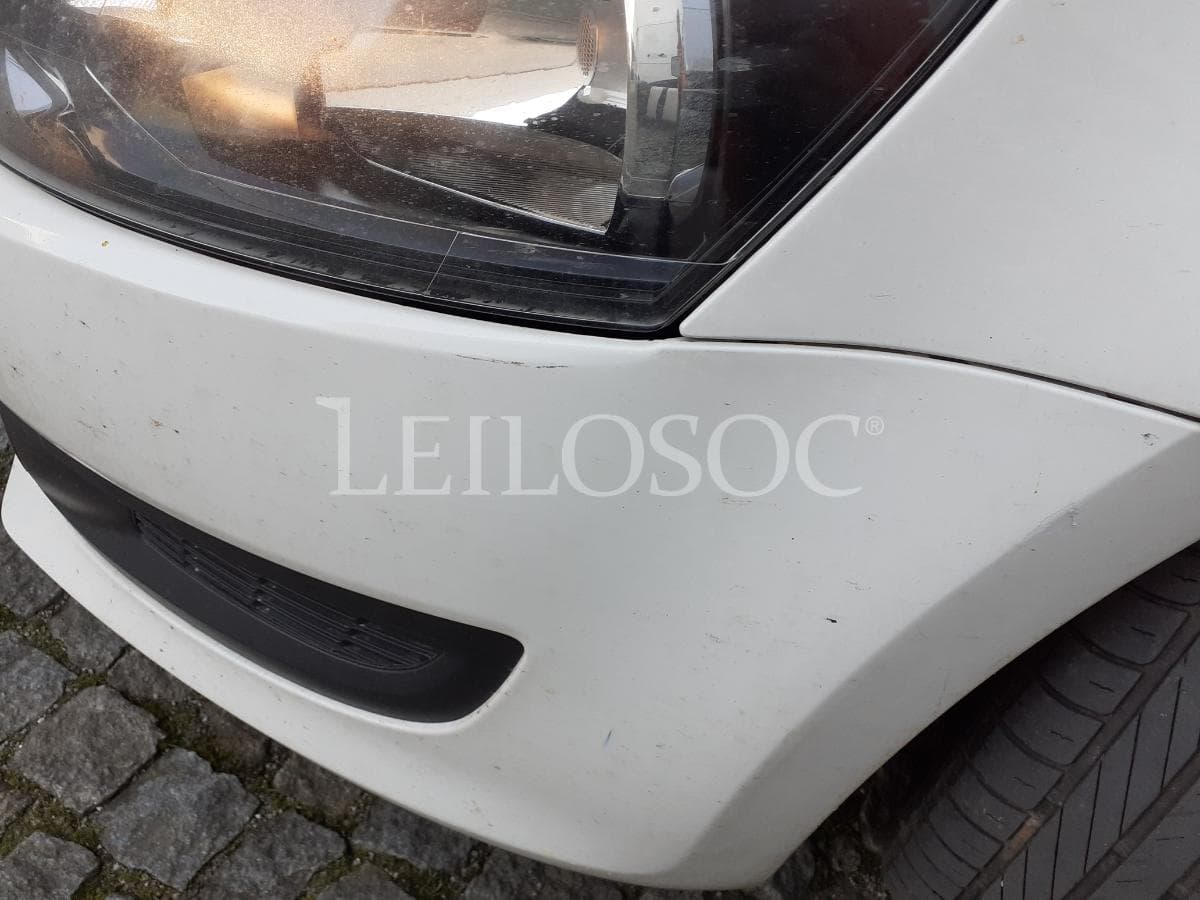 Volkswagen Polo 1.2 TDI · Ano 2013 — image 18