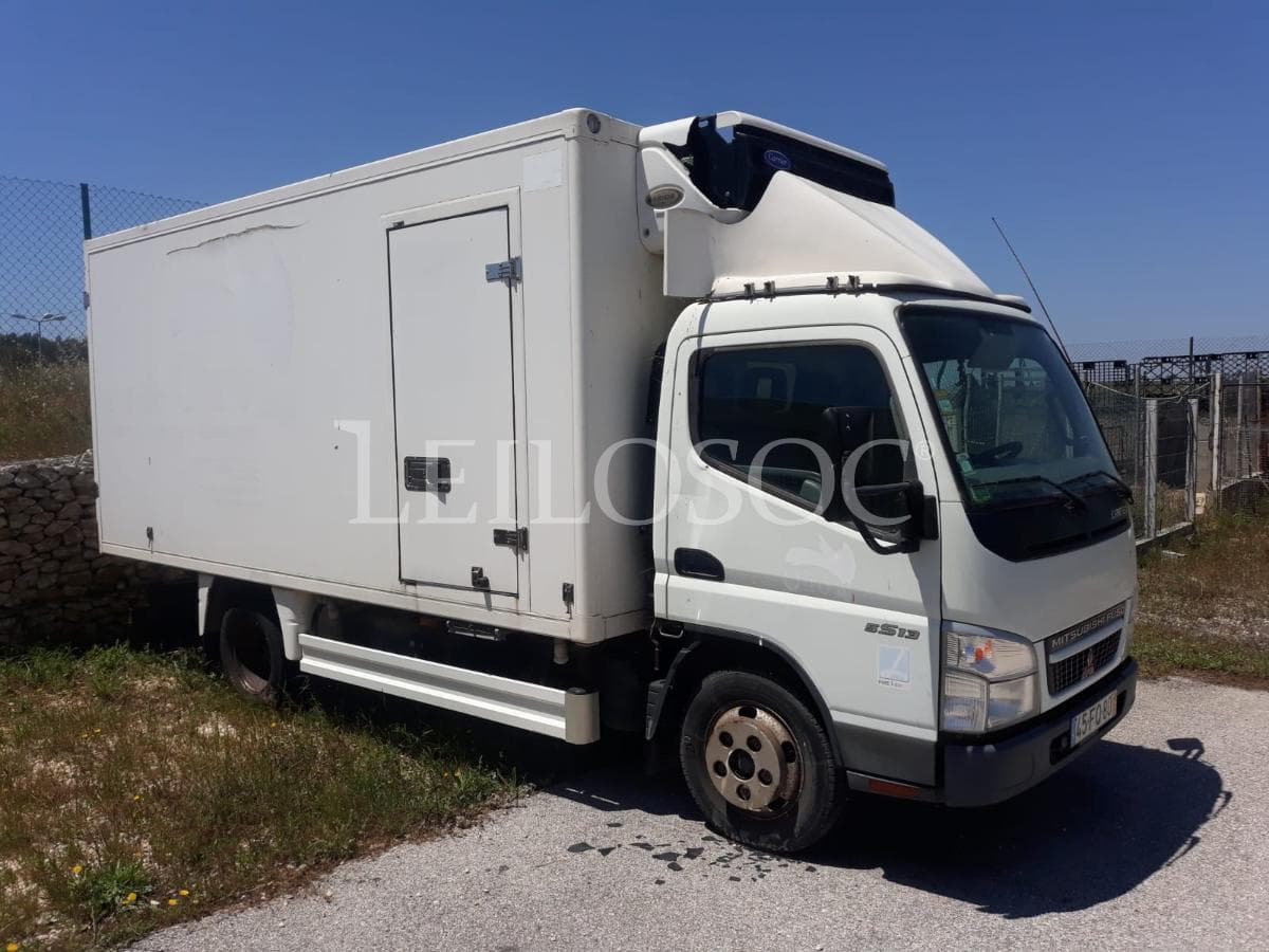 Mitsubishi Canter — image 4