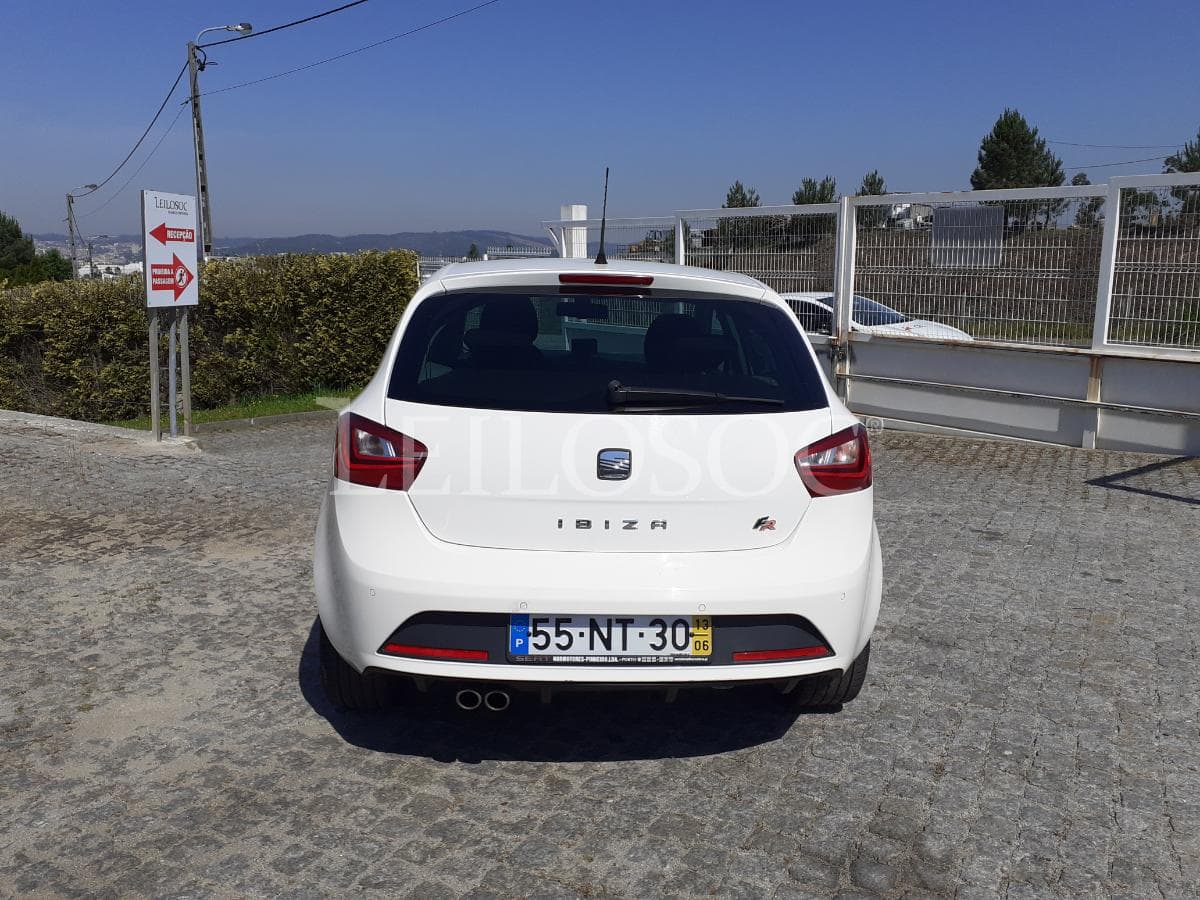Seat Ibiza FR 1.6 TDI · Ano 2013 — image 5
