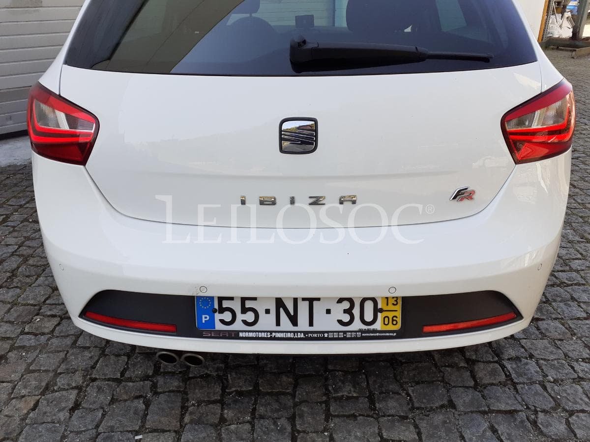 Seat Ibiza FR 1.6 TDI · Ano 2013 — image 19