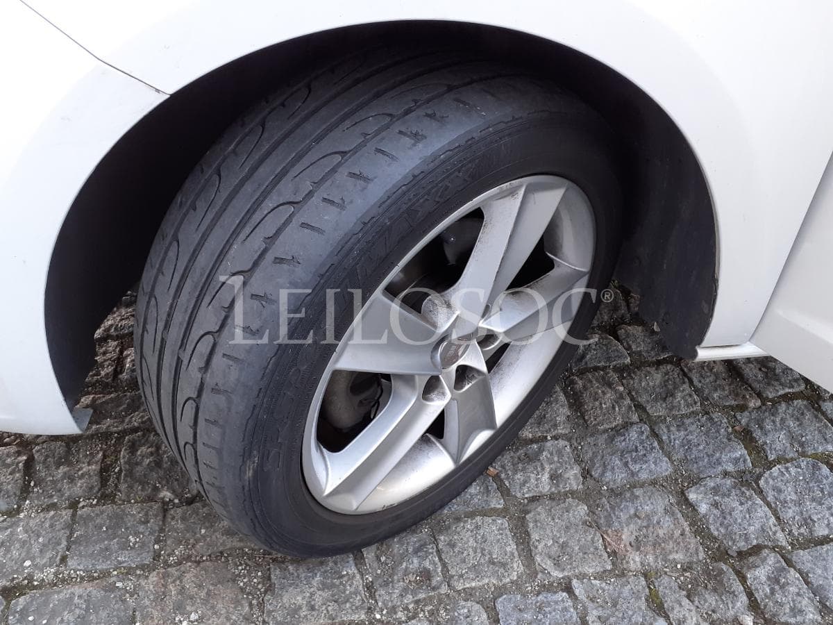 Seat Ibiza FR 1.6 TDI · Ano 2013 — image 22