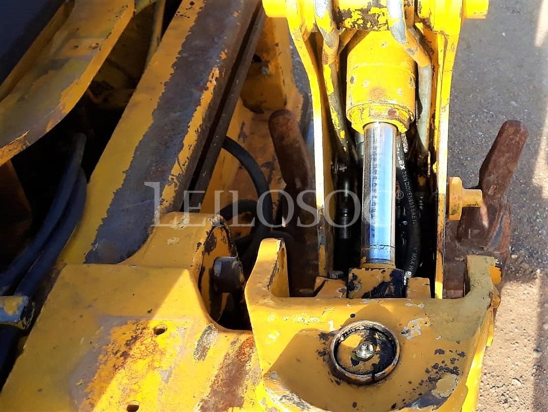 Rectro Excavadora Fermec 760 — image 7