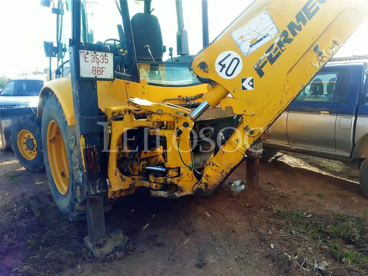 Rectro Excavadora Fermec 760 — image 4