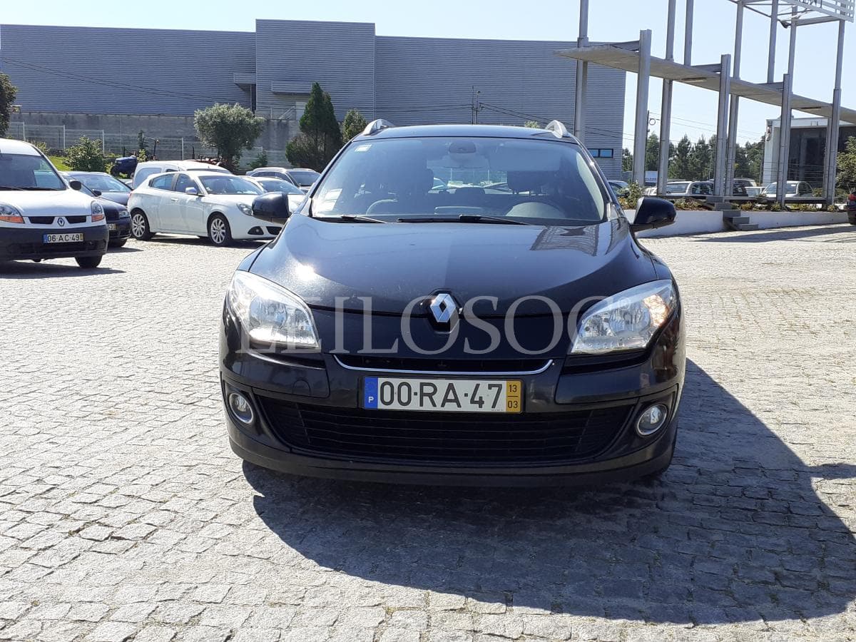 Renault Mégane  · Caixa Automática · Ano 2013 — image 2