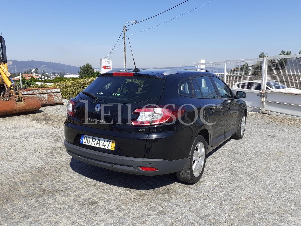 Renault Mégane  · Caixa Automática · Ano 2013 — image 6