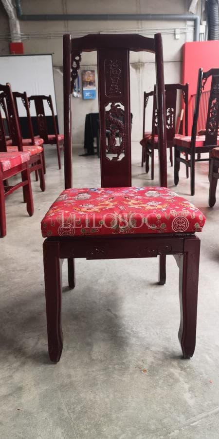 Lote 50 sillas de madera — image 4