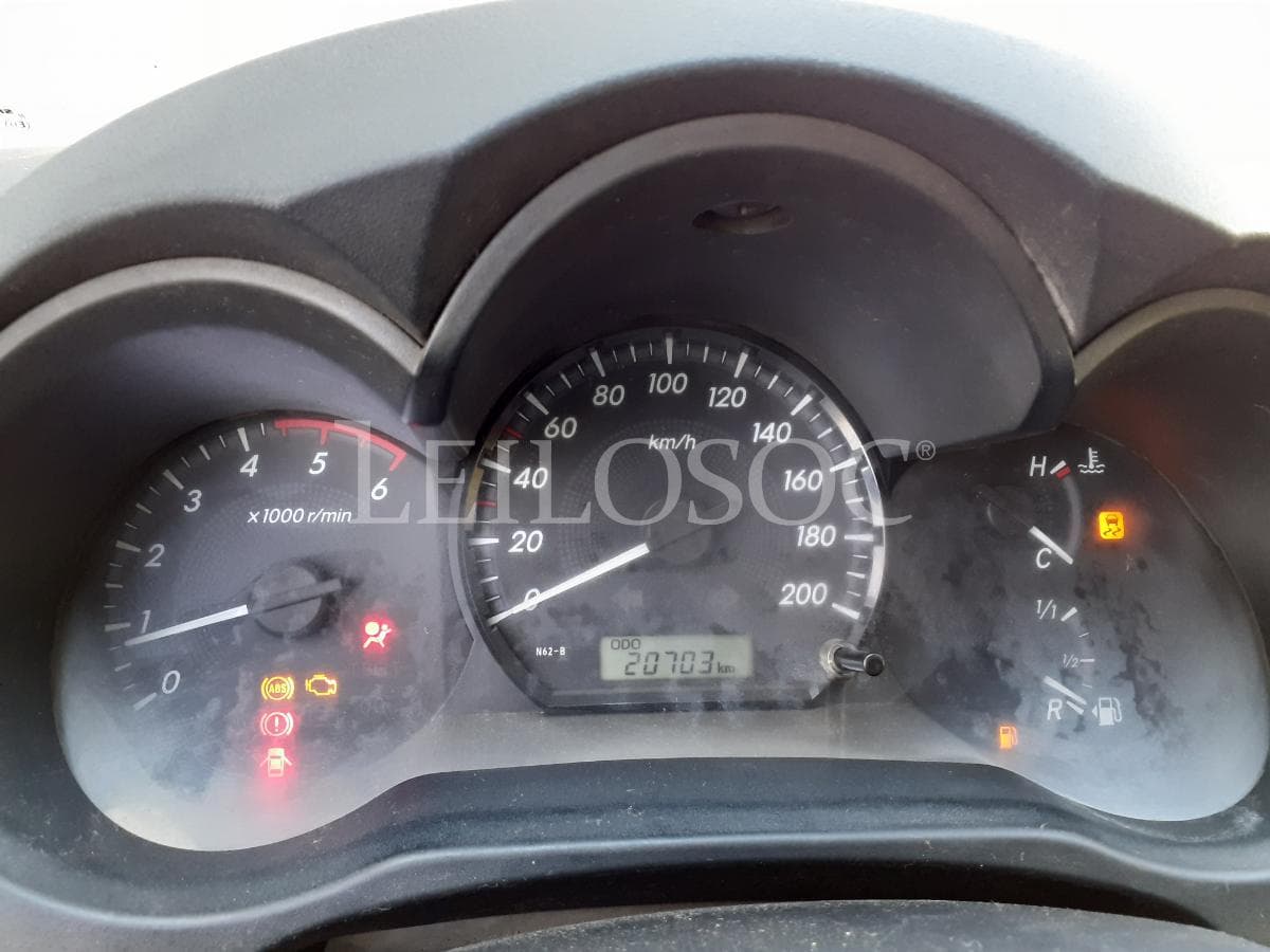 Toyota Hilux D4D 4x4 · Ano 2014 — image 11