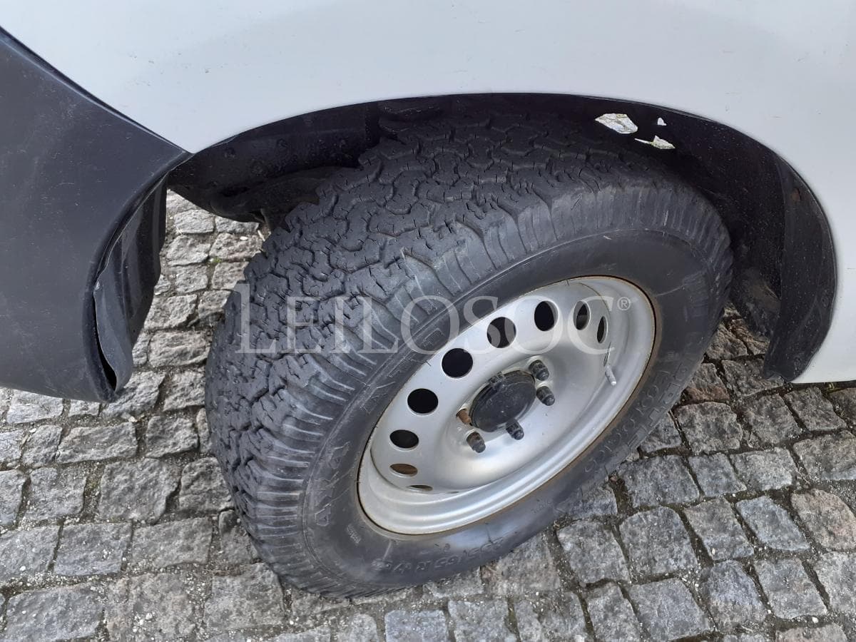 Toyota Hilux D4D 4x4 · Ano 2014 — image 18