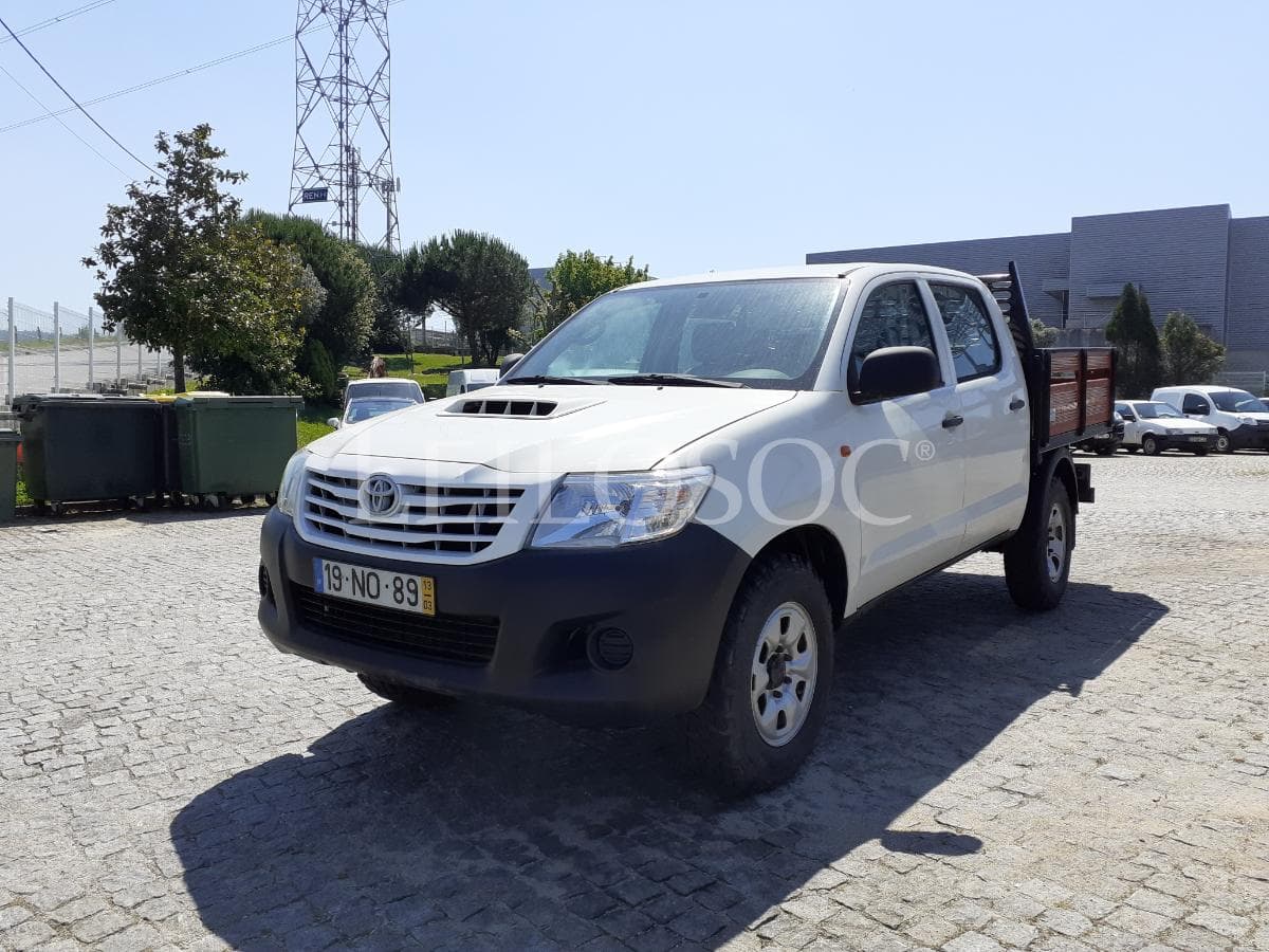 Toyota Hilux D4D 4x4 · Ano 2013 — image 3