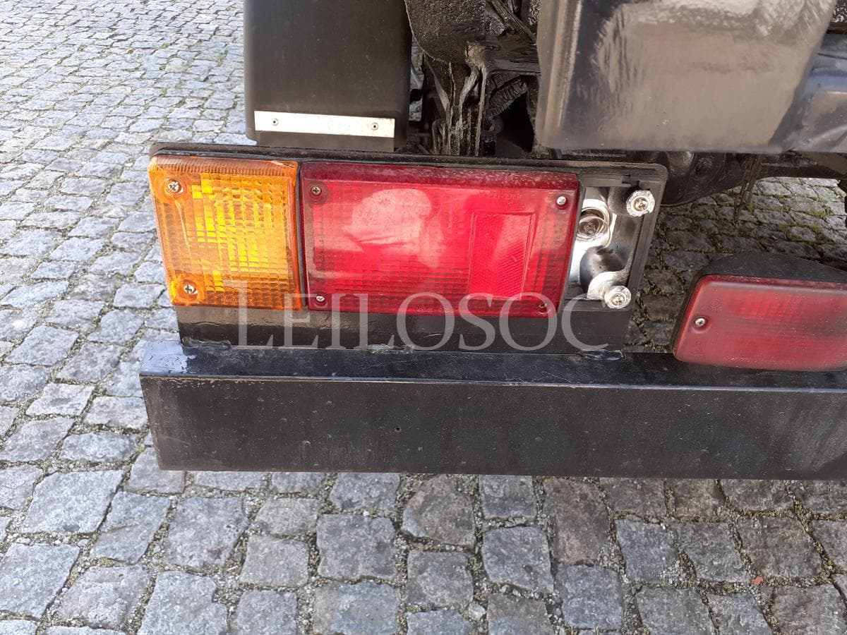 Toyota Hilux D4D 4x4 · Ano 2013 — image 18