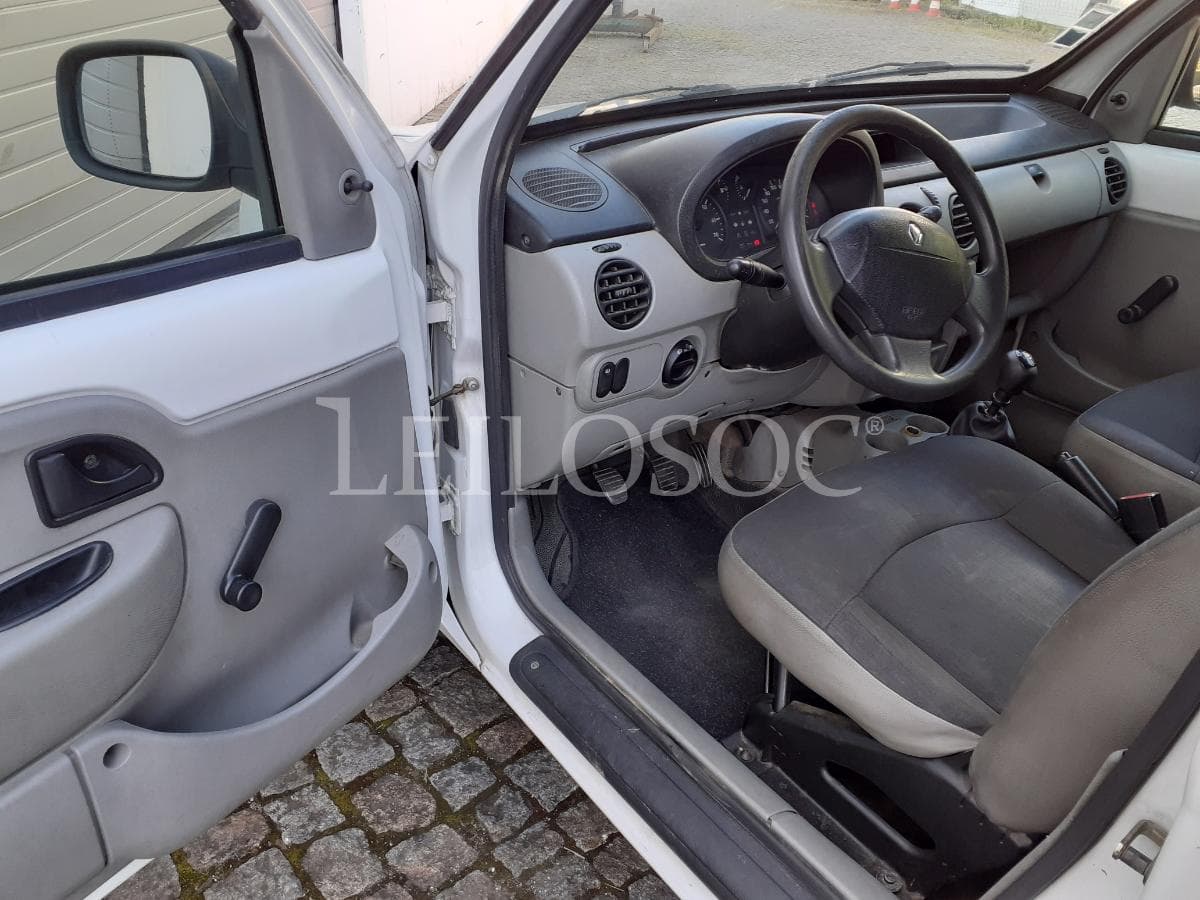 Renault Kangoo Longa 15 DCI · Ano 2006 — image 7