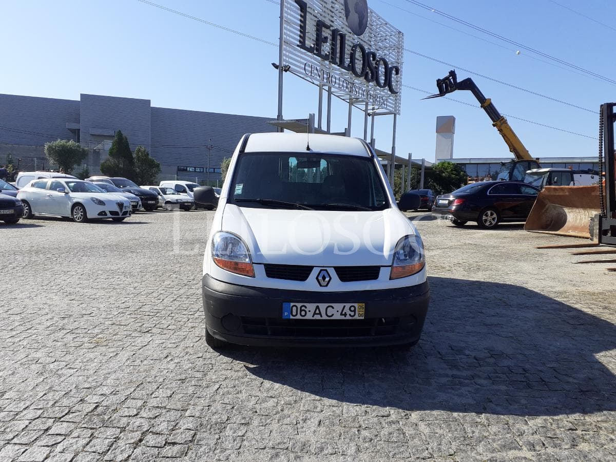 Renault Kangoo Longa 15 DCI · Ano 2006 — image 2