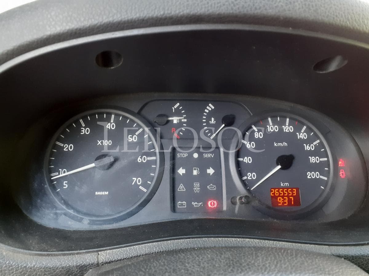 Renault Kangoo Longa 15 DCI · Ano 2006 — image 11