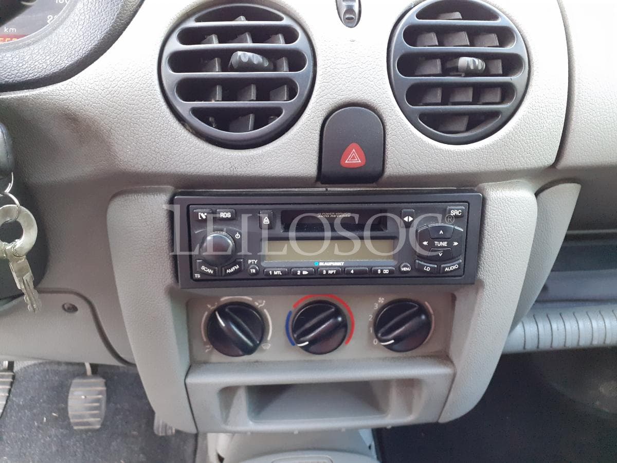 Renault Kangoo Longa 15 DCI · Ano 2006 — image 13
