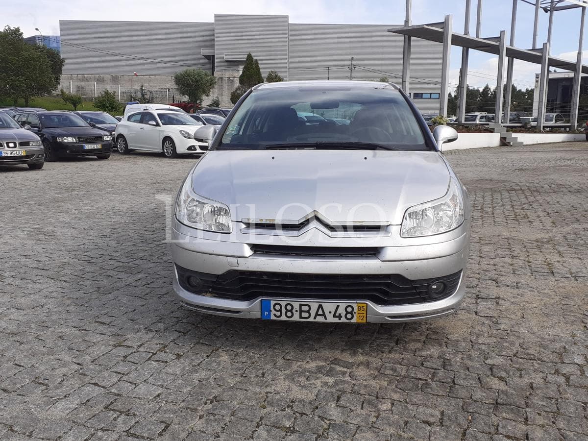 Citroën C4 · Ano 2005 — image 2