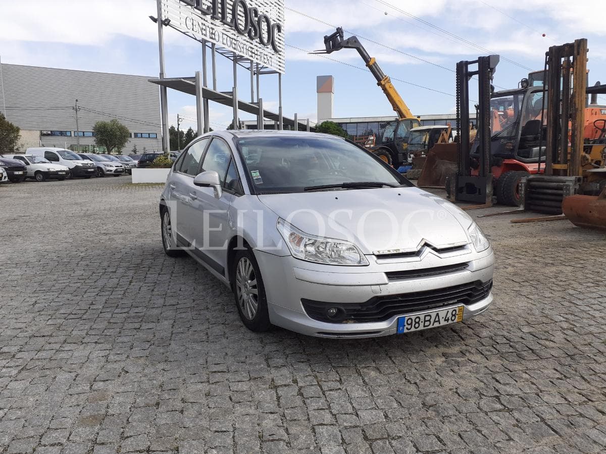 Citroën C4 · Ano 2005 — image 1