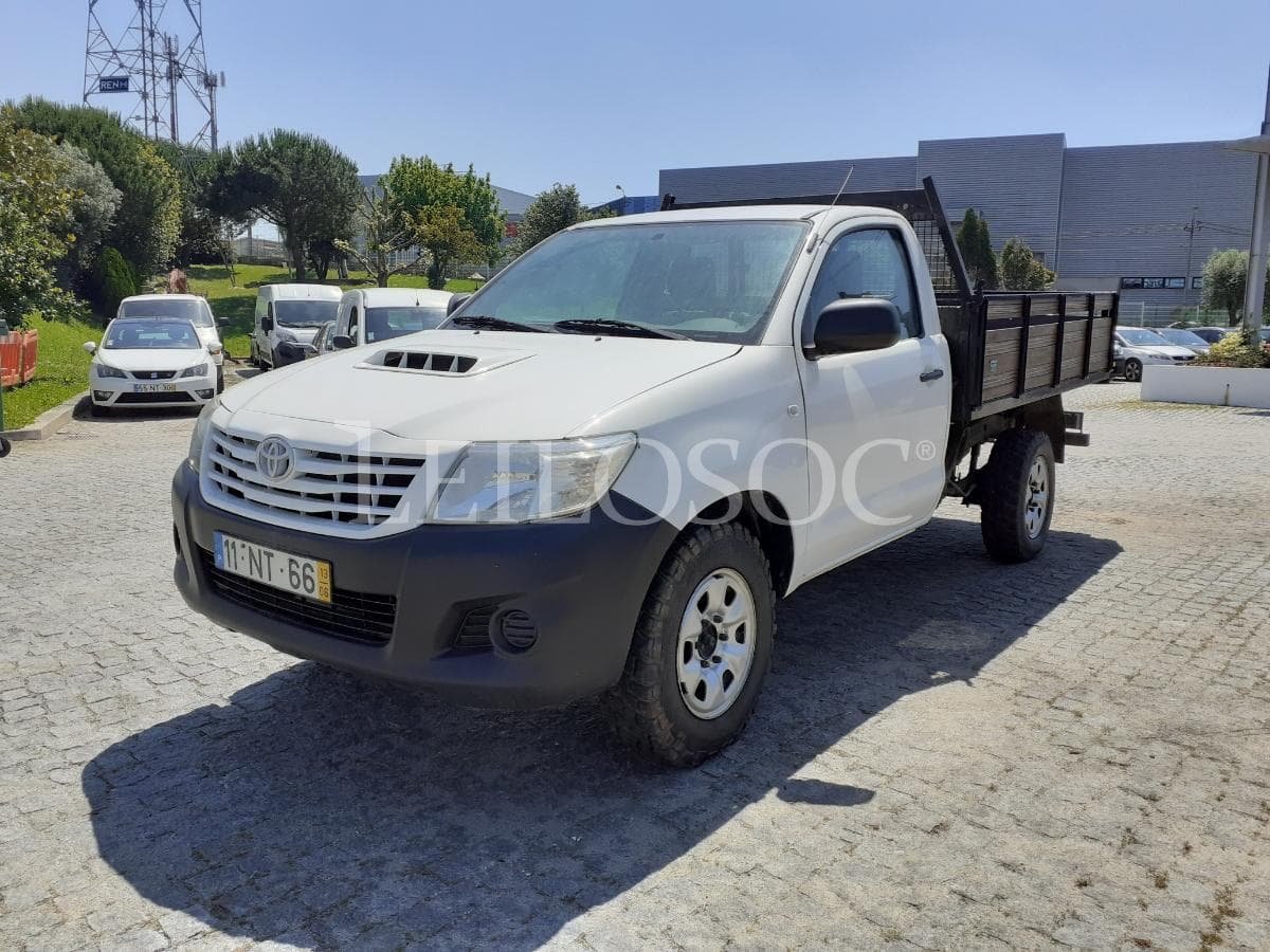 Toyota Hilux D4D 4x4 · Ano 2013 — image 3