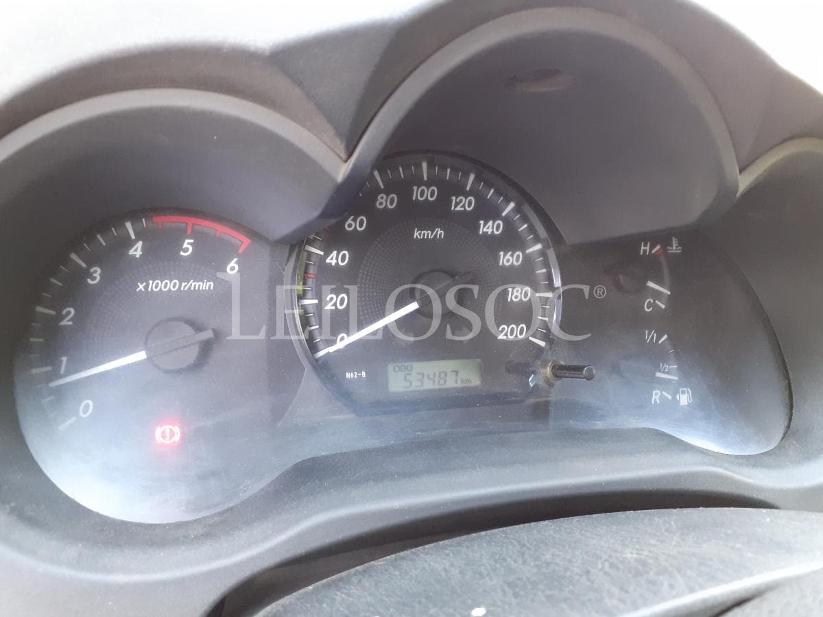 Toyota Hilux D4D 4x4 · Ano 2013 — image 14