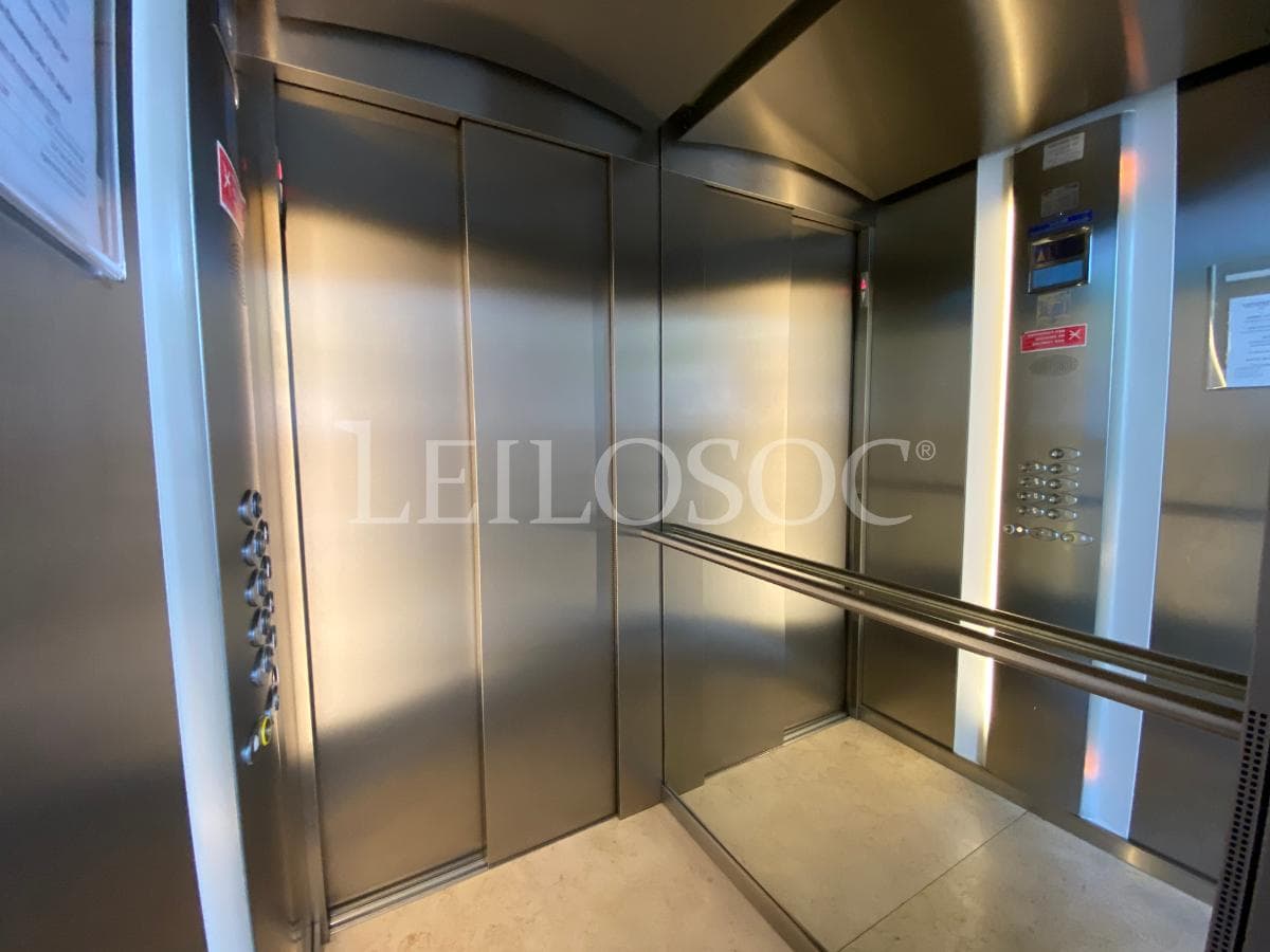 Apartamento T4 + 2 Plazas de Garaje + 2 Trasteros · Porto — imagen 15