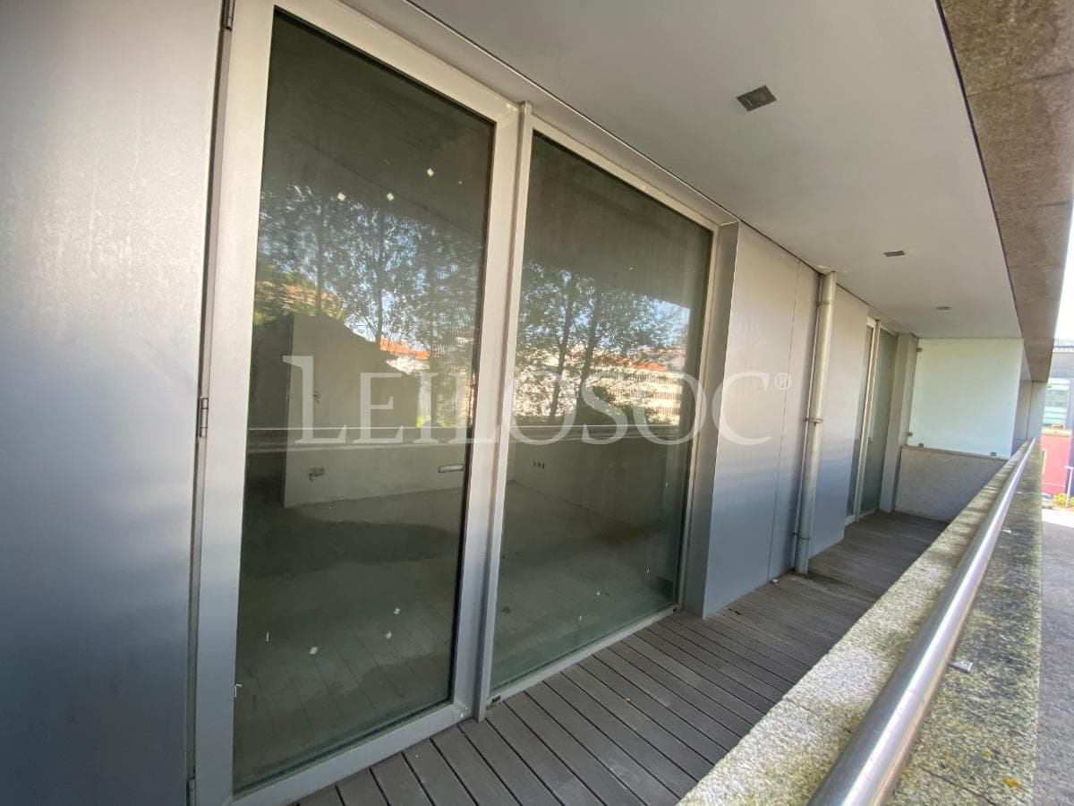 Apartamento T4 + 2 Plazas de Garaje + 2 Trasteros · Porto — imagen 11