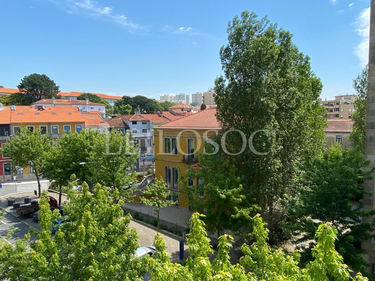 Apartamento T4 + 2 Plazas de Garaje + 2 Trasteros · Porto — imagen 21