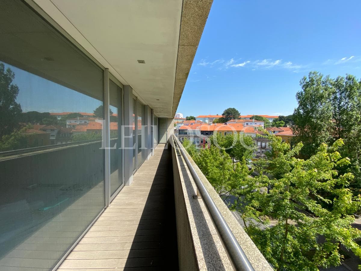 Apartamento T4 + 2 Plazas de Garaje + 2 Trasteros · Porto — imagen 15