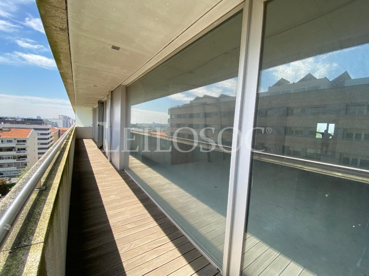 Appartement T4 + 2 places de parking + 2 caves · Porto — image 10