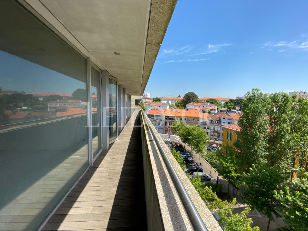 Appartement T4 + 2 places de parking + 2 caves · Porto — image 22