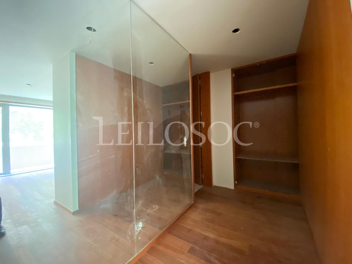 Apartamento T4 + 2 Plazas de Garaje + 2 Trasteros · Porto — imagen 2