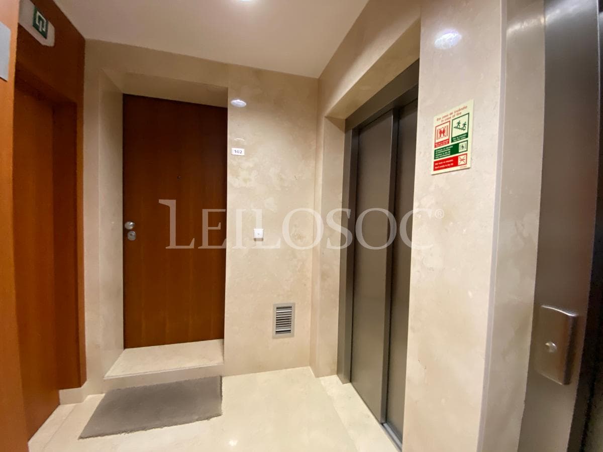 Apartamento T4 + 2 Plazas de Garaje + 2 Trasteros · Porto — imagen 3