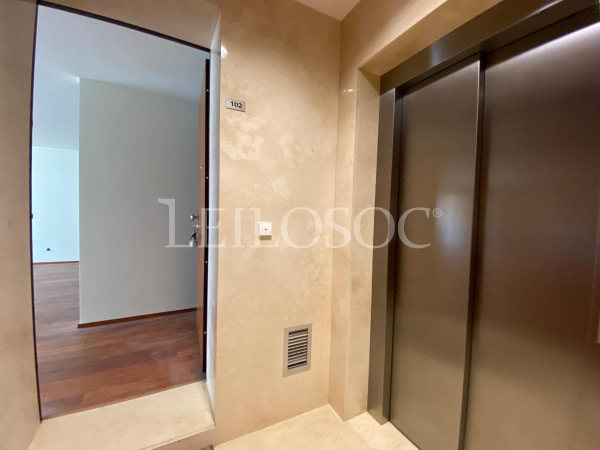 Apartamento T4 + 2 Plazas de Garaje + 2 Trasteros · Porto — imagen 4