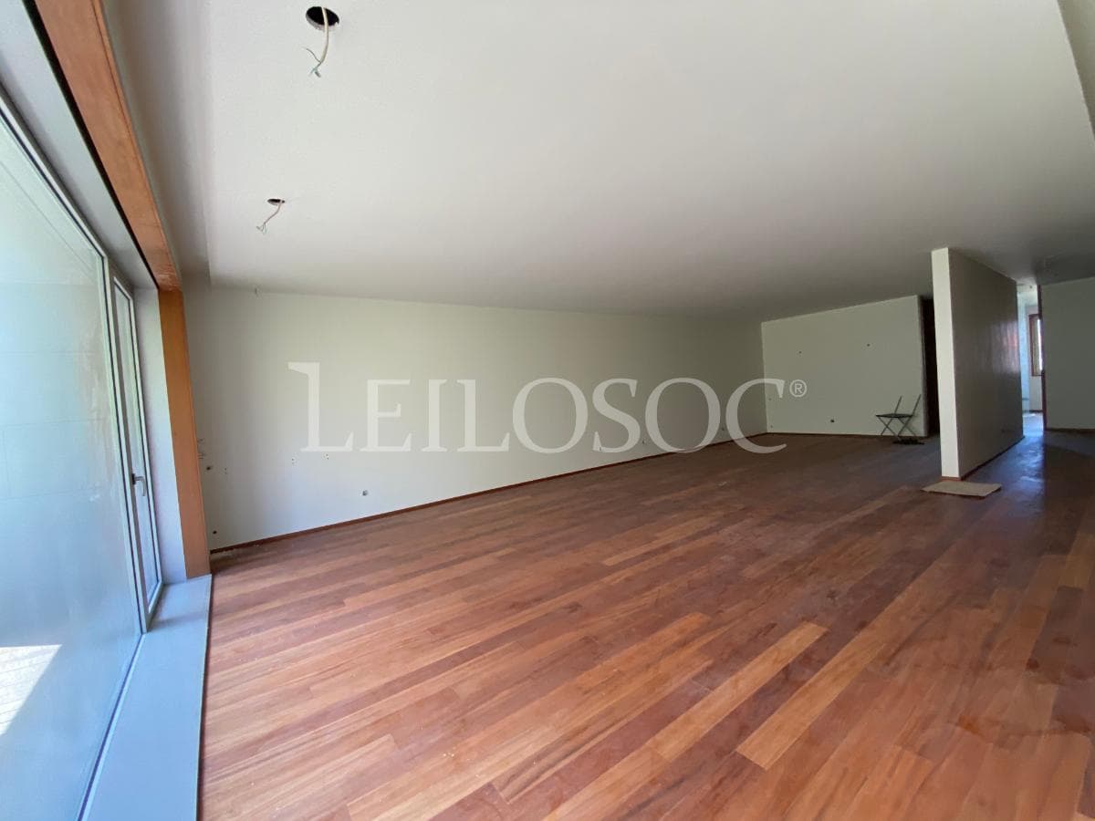 Apartamento T4 + 2 Plazas de Garaje + 2 Trasteros · Porto — imagen 6