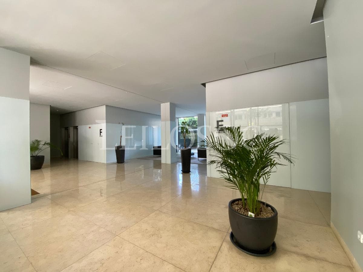 Apartamento T4 + 2 Plazas de Garaje + 2 Trasteros · Porto — imagen 19