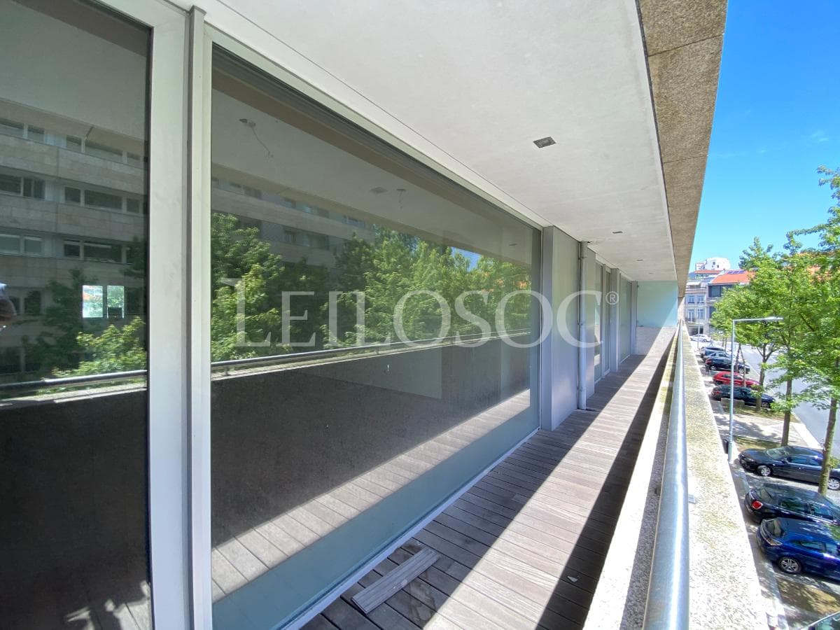 Apartamento T4 + 2 Plazas de Garaje + 2 Trasteros · Porto — imagen 23