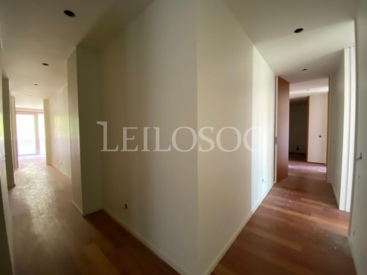 Apartamento T4 + 2 Plazas de Garaje + 2 Trasteros · Porto — imagen 27