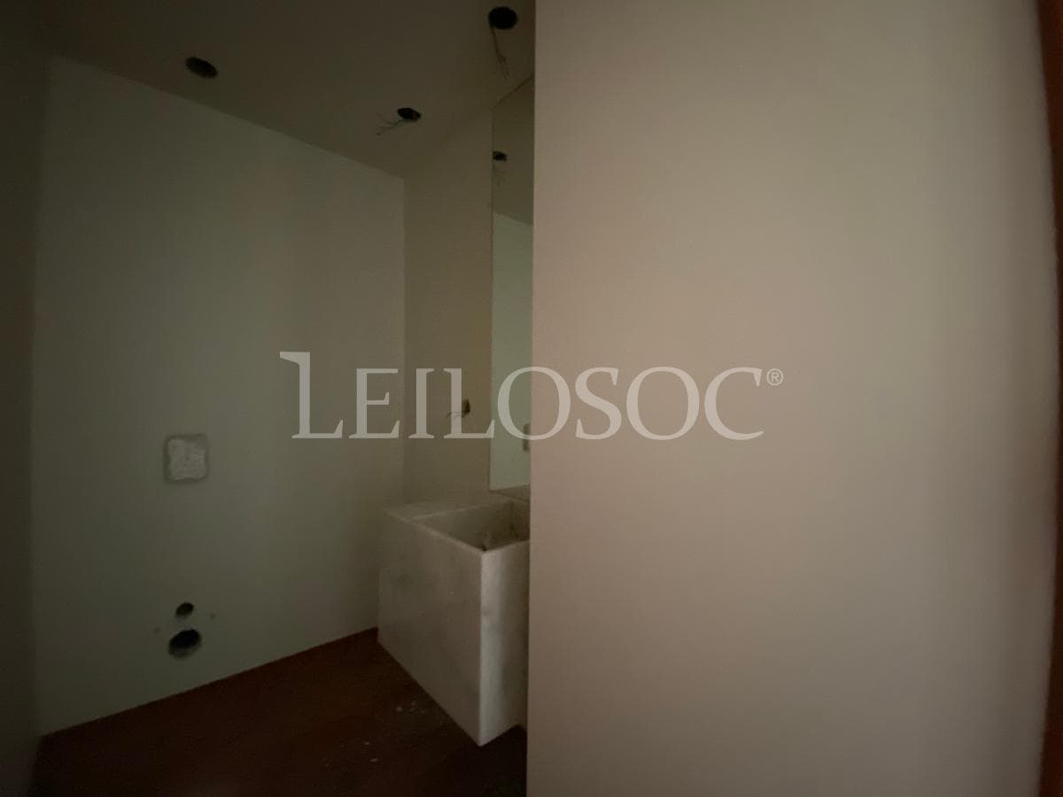 Apartamento T4 + 2 Plazas de Garaje + 2 Trasteros · Porto — imagen 28