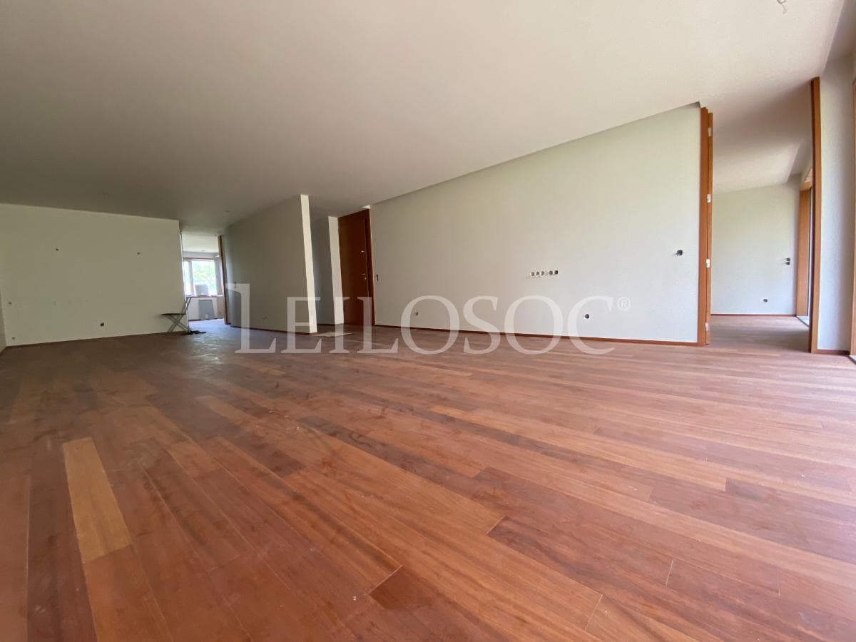 Apartamento T4 + 2 Plazas de Garaje + 2 Trasteros · Porto — imagen 30