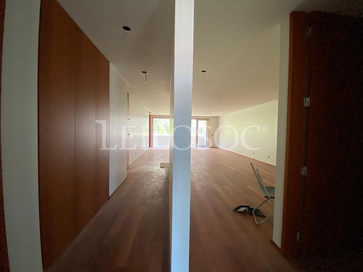 Apartamento T4 + 2 Plazas de Garaje + 2 Trasteros · Porto — imagen 34